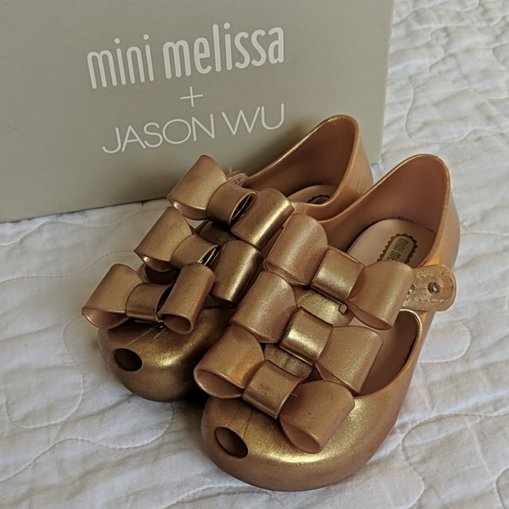 Mini Melissa tripple bow shoes 9t